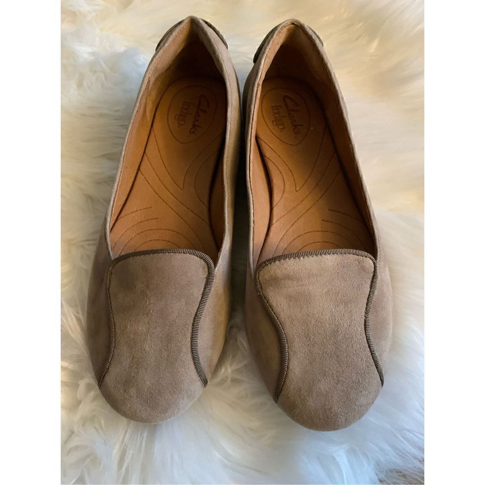 Clarks brown tan flats size 6m